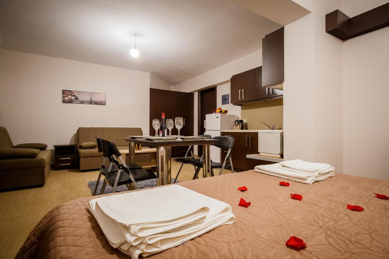 Mirimar Apartments Alikanás Eksteriør bilde